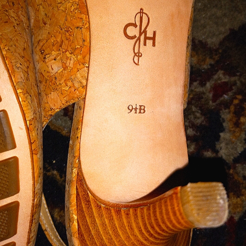 COLE HAAN Cork Open-Toe Stacked Heel Sandals. 9.5 - Picture 6 of 9